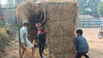 Celebration of ‘Makar Sankranti’ festival by painting ‘Rangoli’ with rice flour in the courtyard and construction of “Burir Ghar”, the age-old tradition, which is still alive in various parts of Tripura. Similarly, a Burir Ghar was erected by local youth and children ahead of the Poush Sankranti festival at Agartala on January 12.